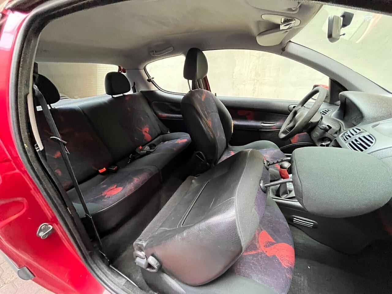 Peugeot 206 - APERTI AD AGOSTO