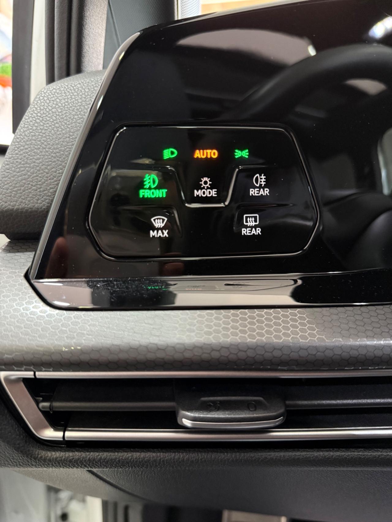 Volkswagen Golf GTI Golf 2.0 TSI GTI DSG