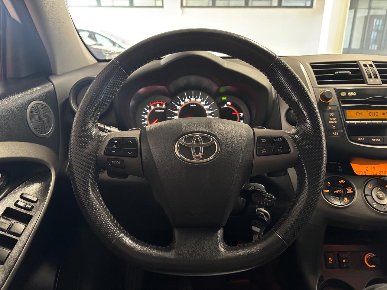 Toyota RAV 4 Crossover 2.2 D-Cat AUTOMATIC