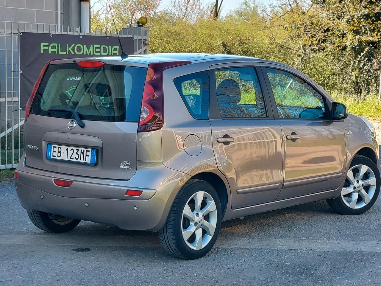 Nissan Note 1.4 16V Visia Benzina