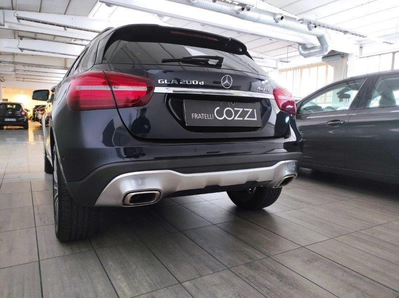 Mercedes-Benz GLA (X156) - GLA 200 d Automatic 4Matic Business Extra