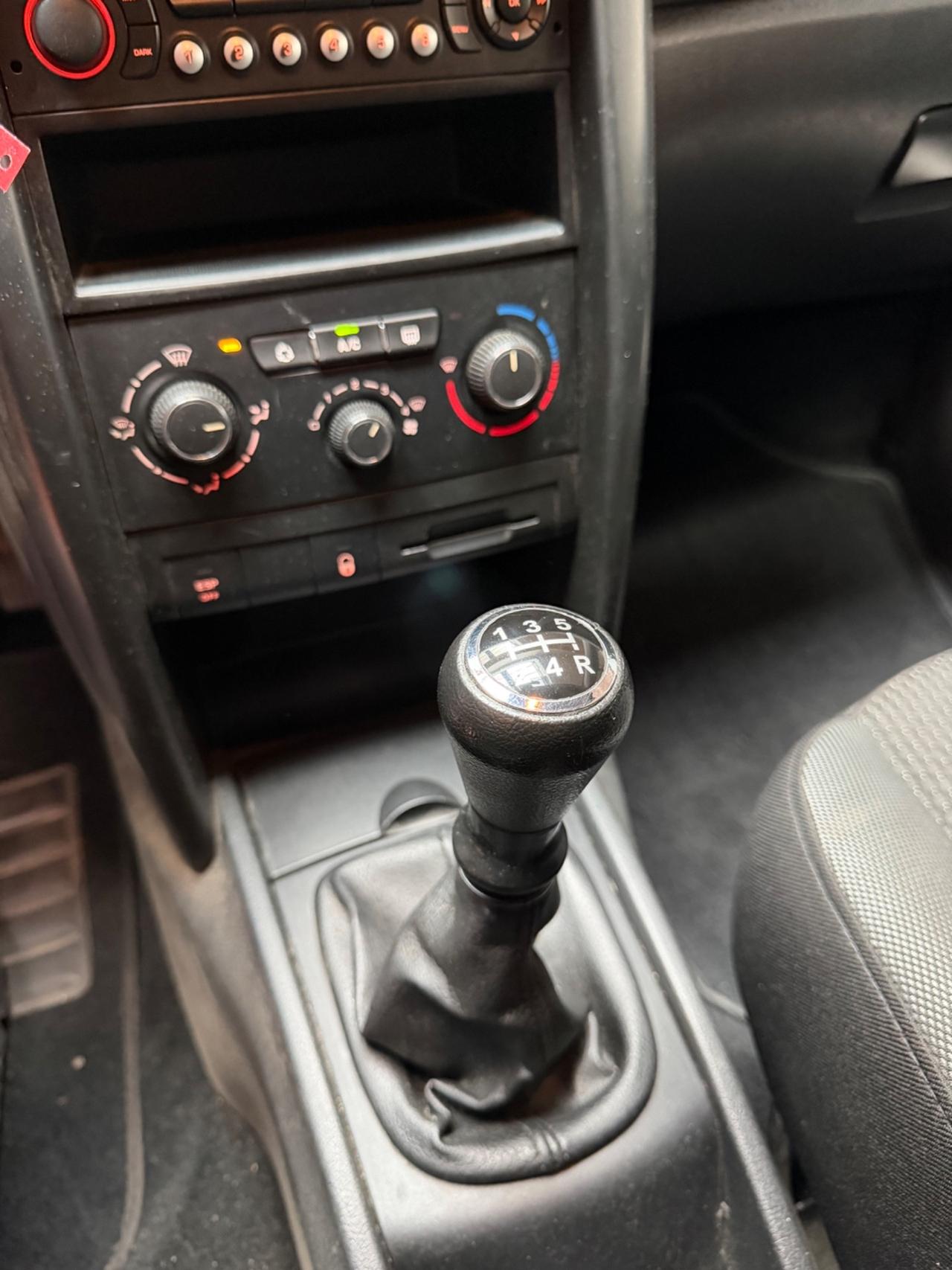 Peugeot 207 1.4 Neopatentati Euro 5