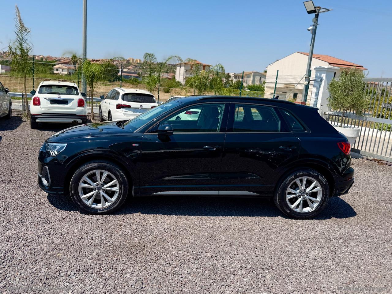 AUDI Q3 2.0TDI 150 S-tronic S-LINE NAVI FULL LED PELLE AUTOMATICA