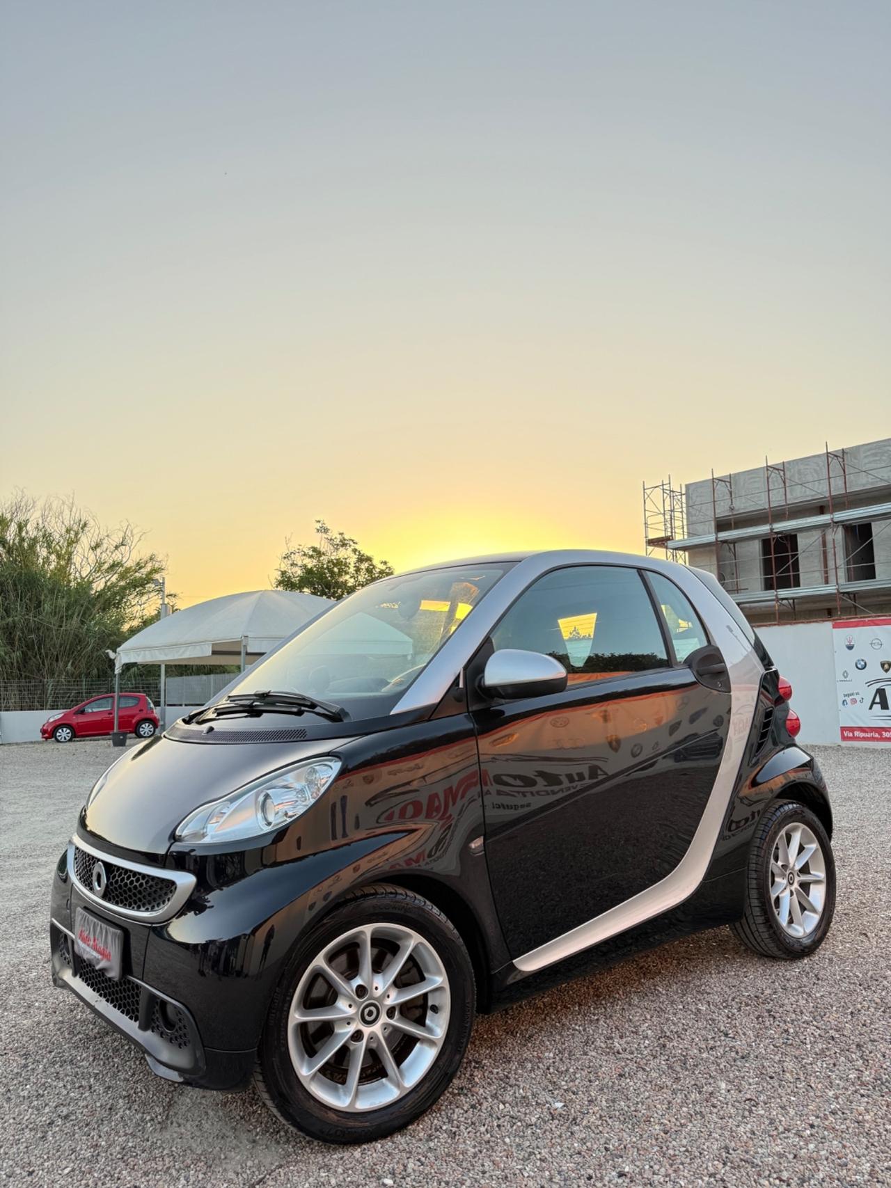 Smart ForTwo 1000 52 kW MHD coupé passion