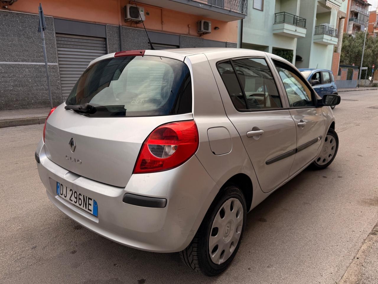 Renault Clio 1.5 dCi 70CV 5 porte Dynamique Full Perfett