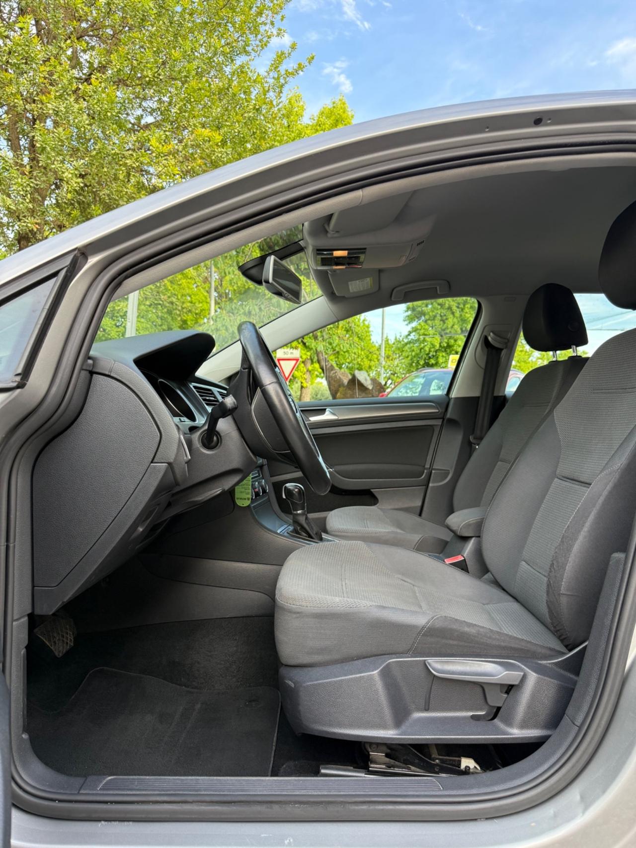 Volkswagen Golf 1.6 TDI DSG 5p. Comfortline BlueMotion Technology