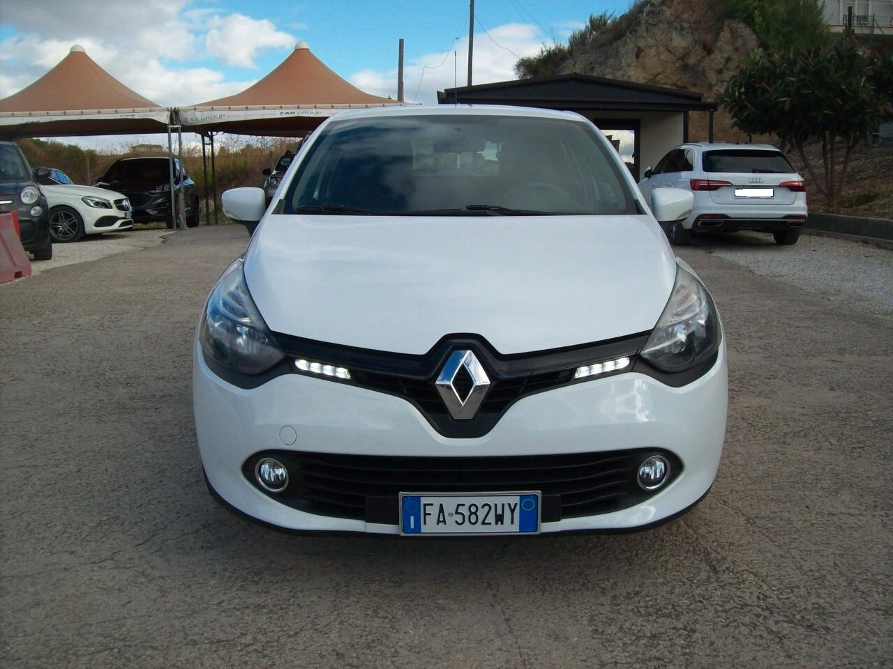 RENAULT CLIO 1.2 CV.75 5P LIFE "2015"