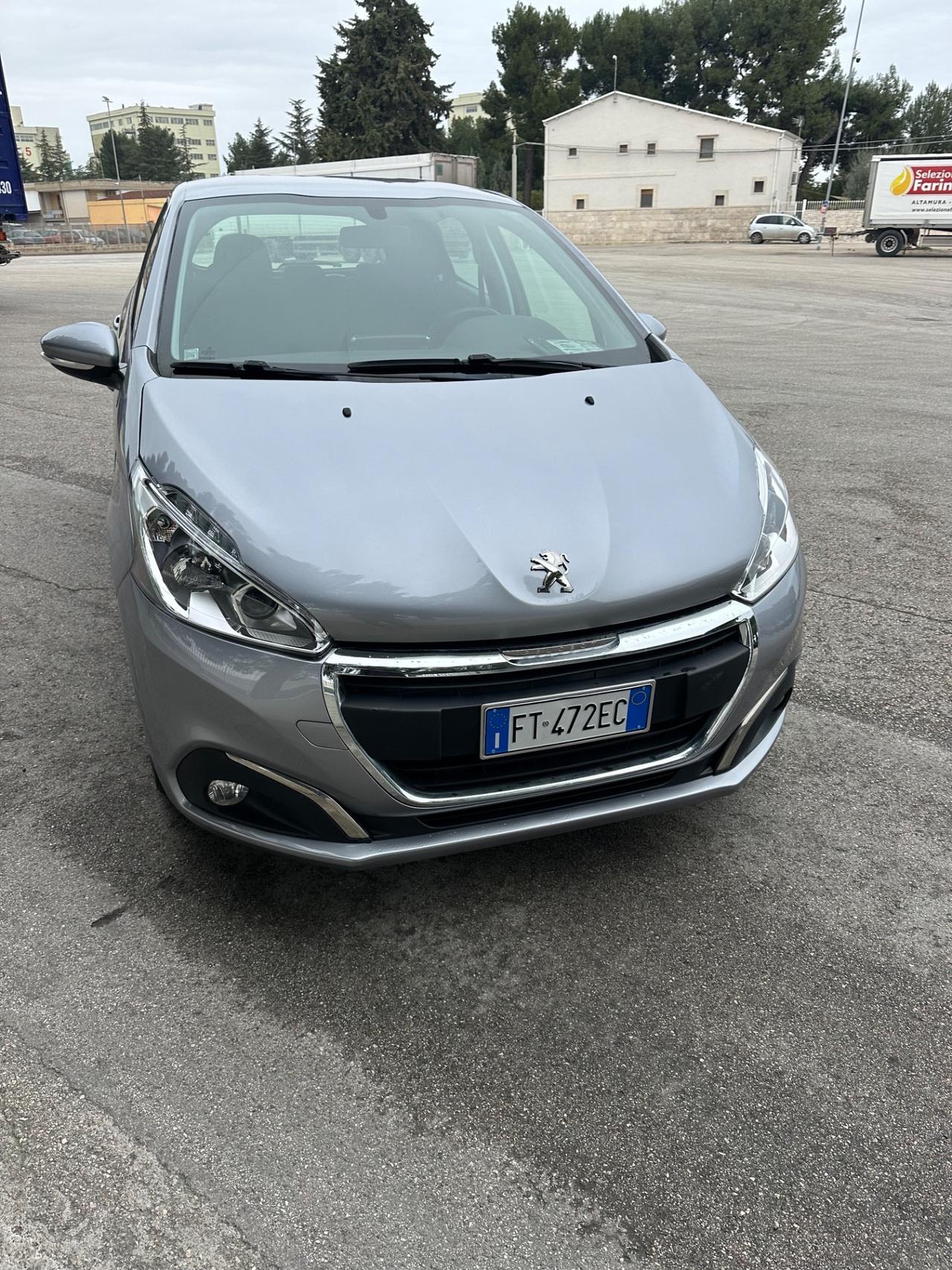 Peugeot 208 BlueHDi 100 5 porte Allure