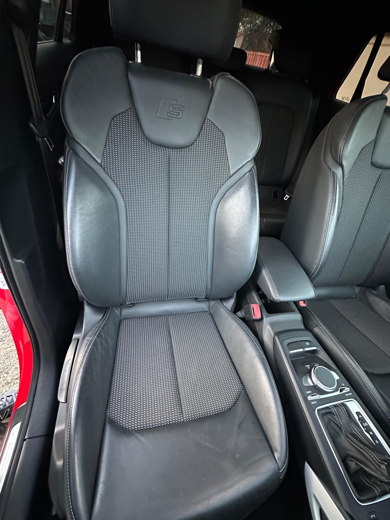 Audi Q2 35 TDI S tronic line Edition