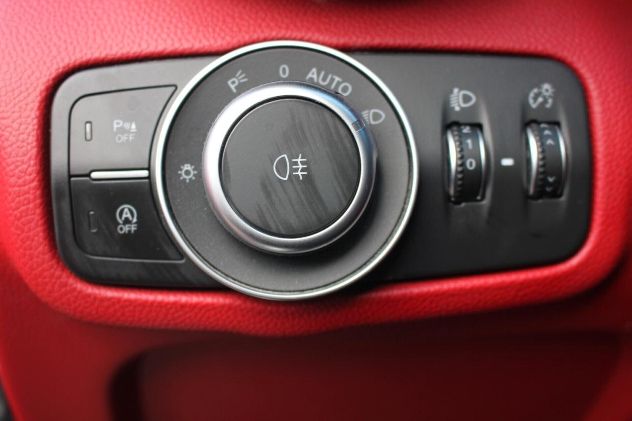 ALFA ROMEO GIULIA SUPER-AT8-160cv*PREZZO VERO* TAGLIANDO ALFA-UNIPRO' PELLE