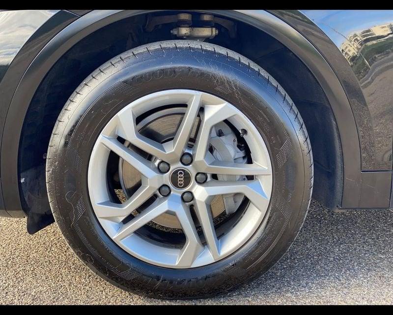 Audi Q5 II 2020 35 2.0 tdi mhev 12V Business s-tronic