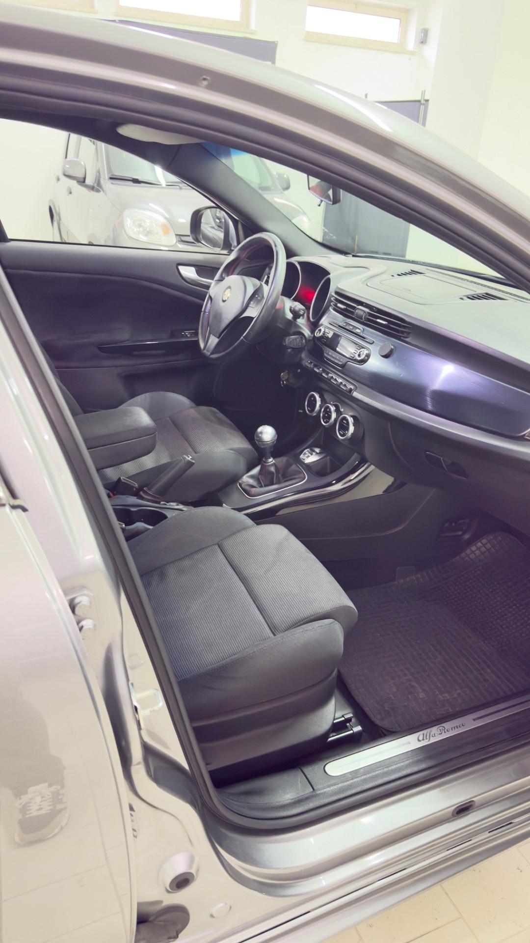 Alfa Romeo Giulietta 2.0 JTDm-2 140 CV Exclusive