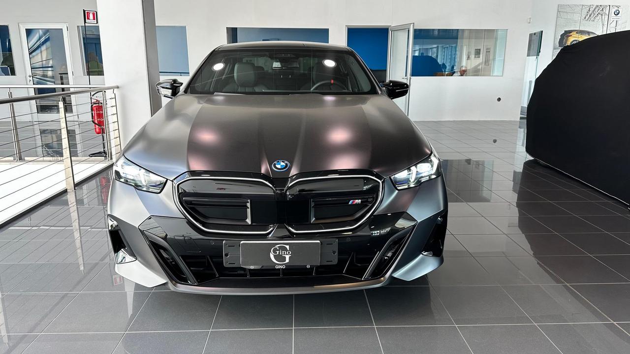 BMW BMW i5 M60 xDrive Berlina