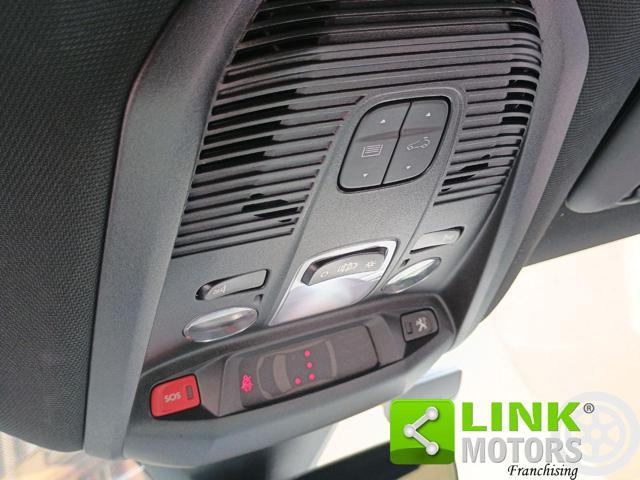 PEUGEOT 3008 Hybrid4 300 e-EAT8 GT Line