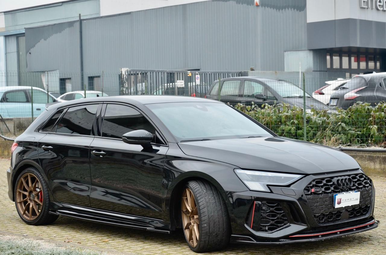 AUDI RS3 SPORTBACK 2.5 TFSI QUATTRO S-TRONIC 400cv, CARBOCERAMICA, GARANZIA UFF AUDI, UNICOPROPRIETARIO, UFF ITALIANA, BANG&OLUFSEN, MATRIX, PERMUTE