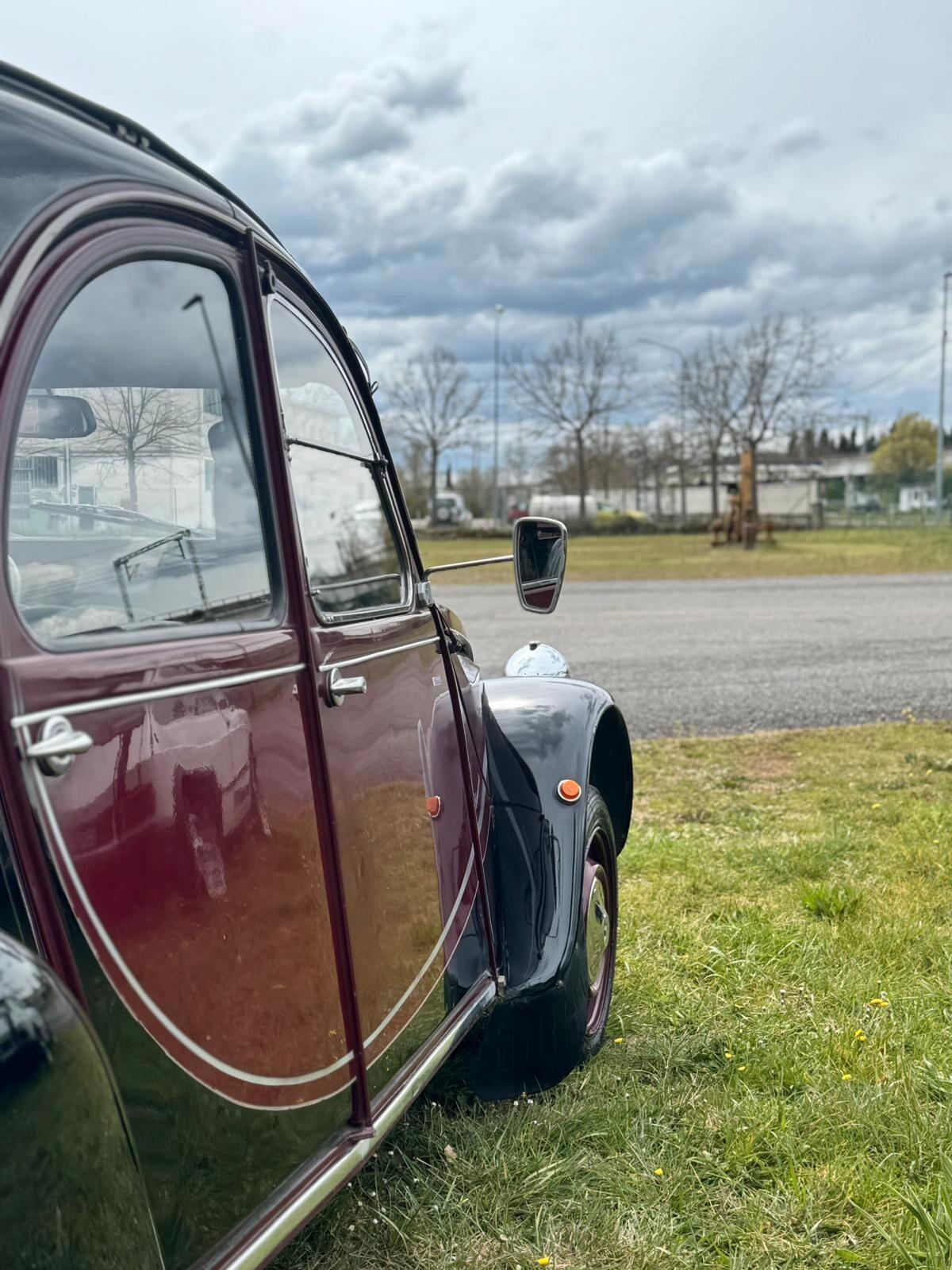 Citroen 2CV6 "Charleston"
