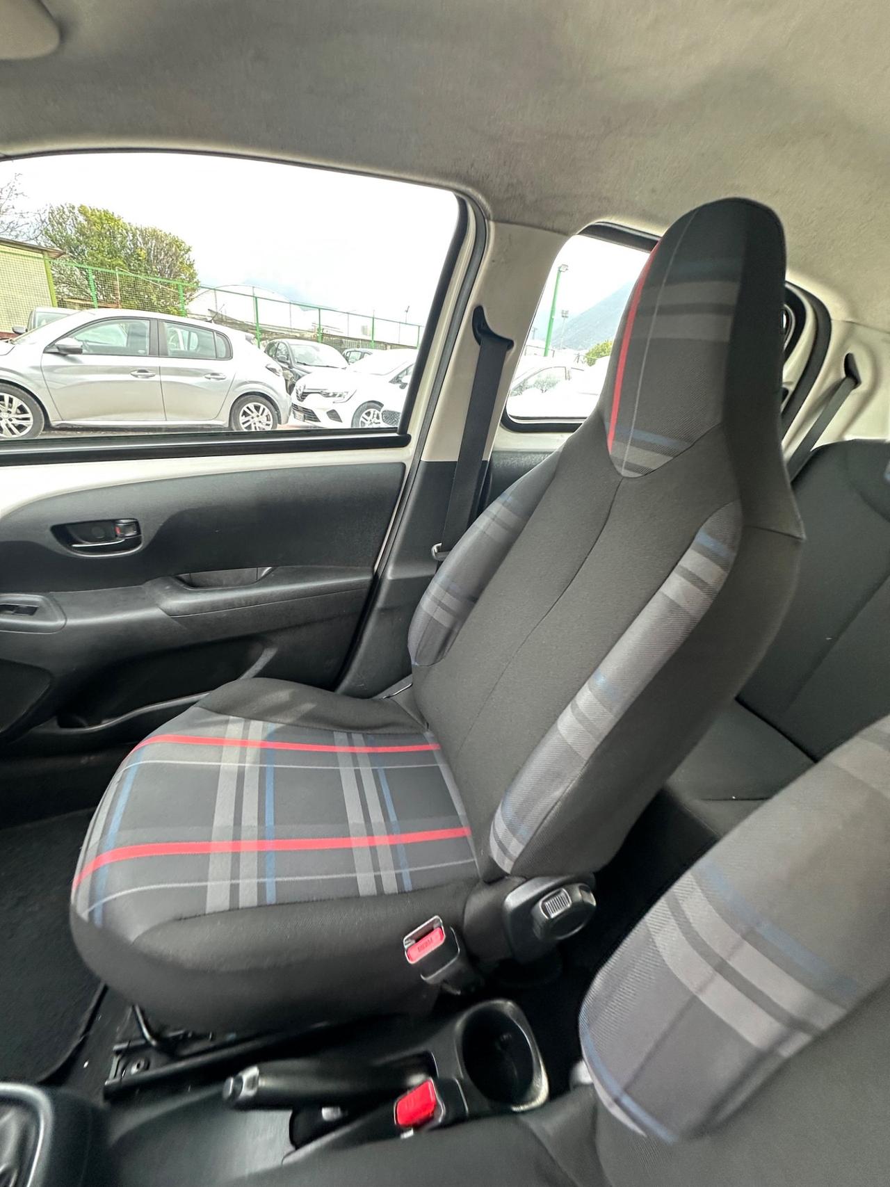 Peugeot 108 VTi 68 5 porte Allure TOP!