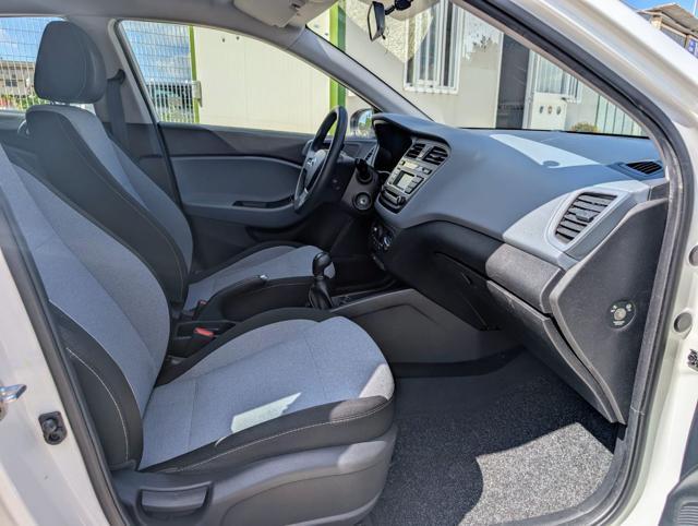 HYUNDAI i20 1.2 84 CV 5 porte Classic