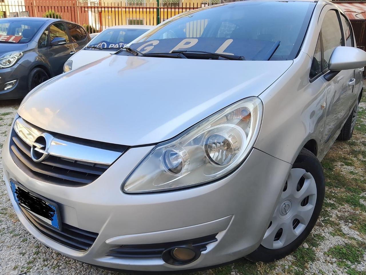 Opel Corsa 1.2 80CV 5 porte GPL ANNO 2010