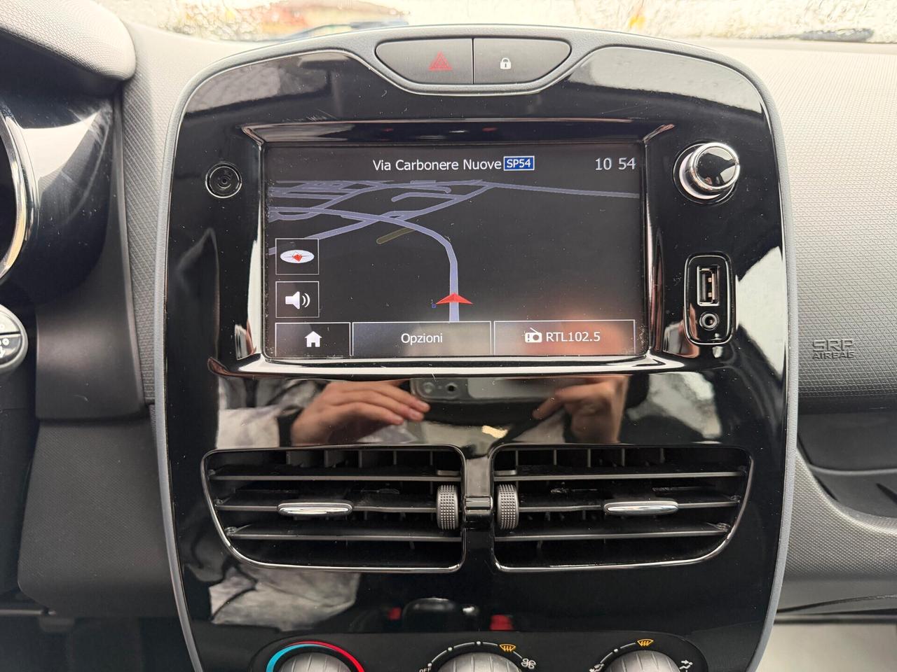 Renault Clio 1.2 benzina km 85000 Neopatentati