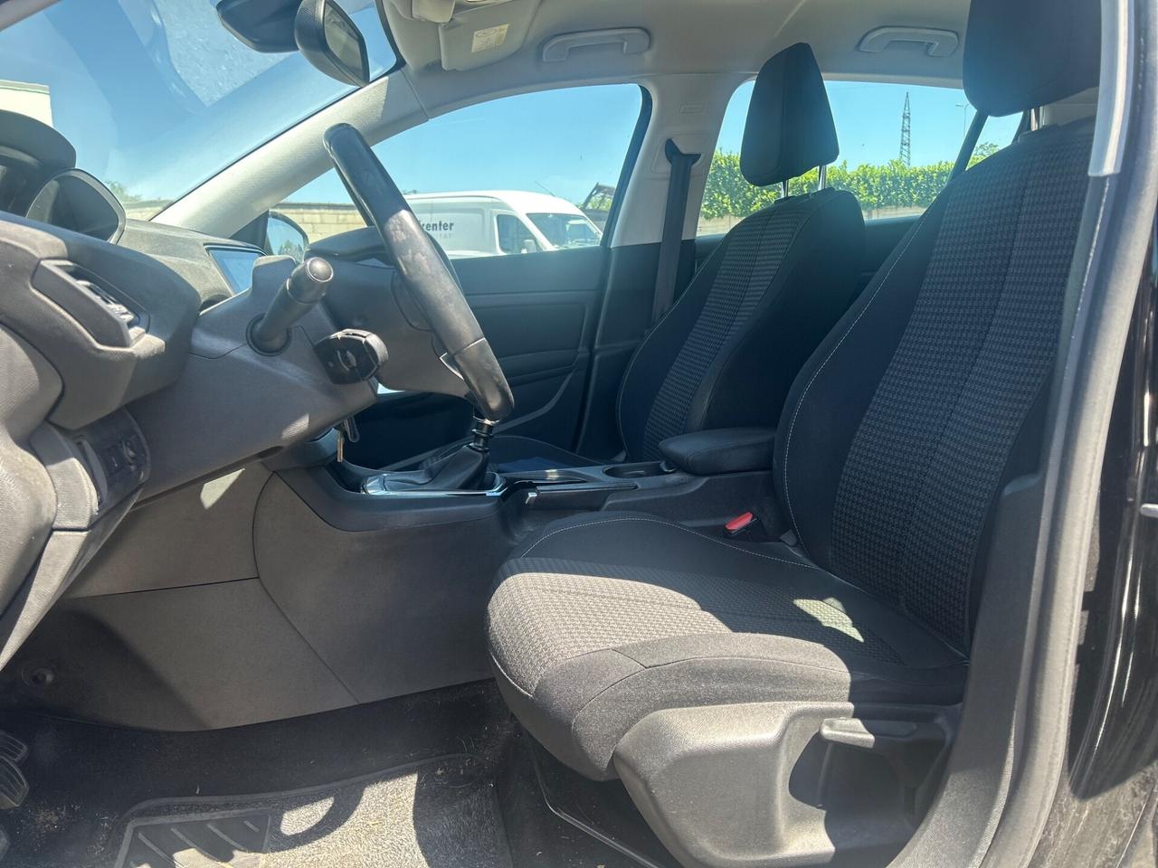 Peugeot 308 BlueHDi 120 LEGGI NOTE.