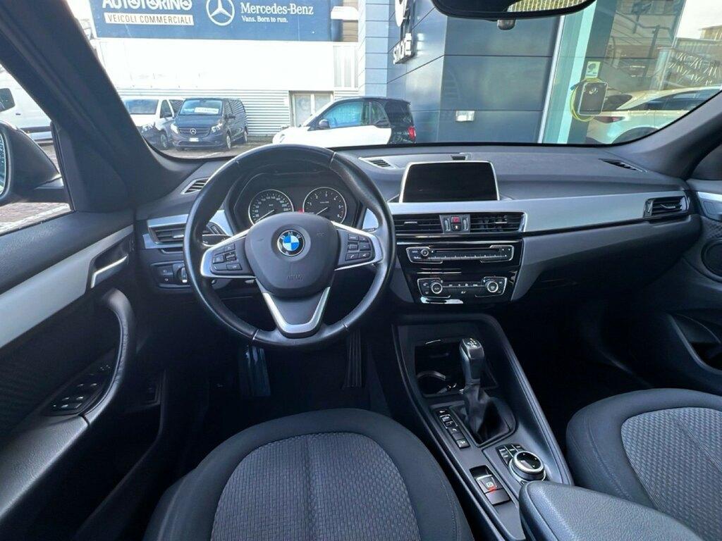 BMW X1 18 d Business xDrive Steptronic