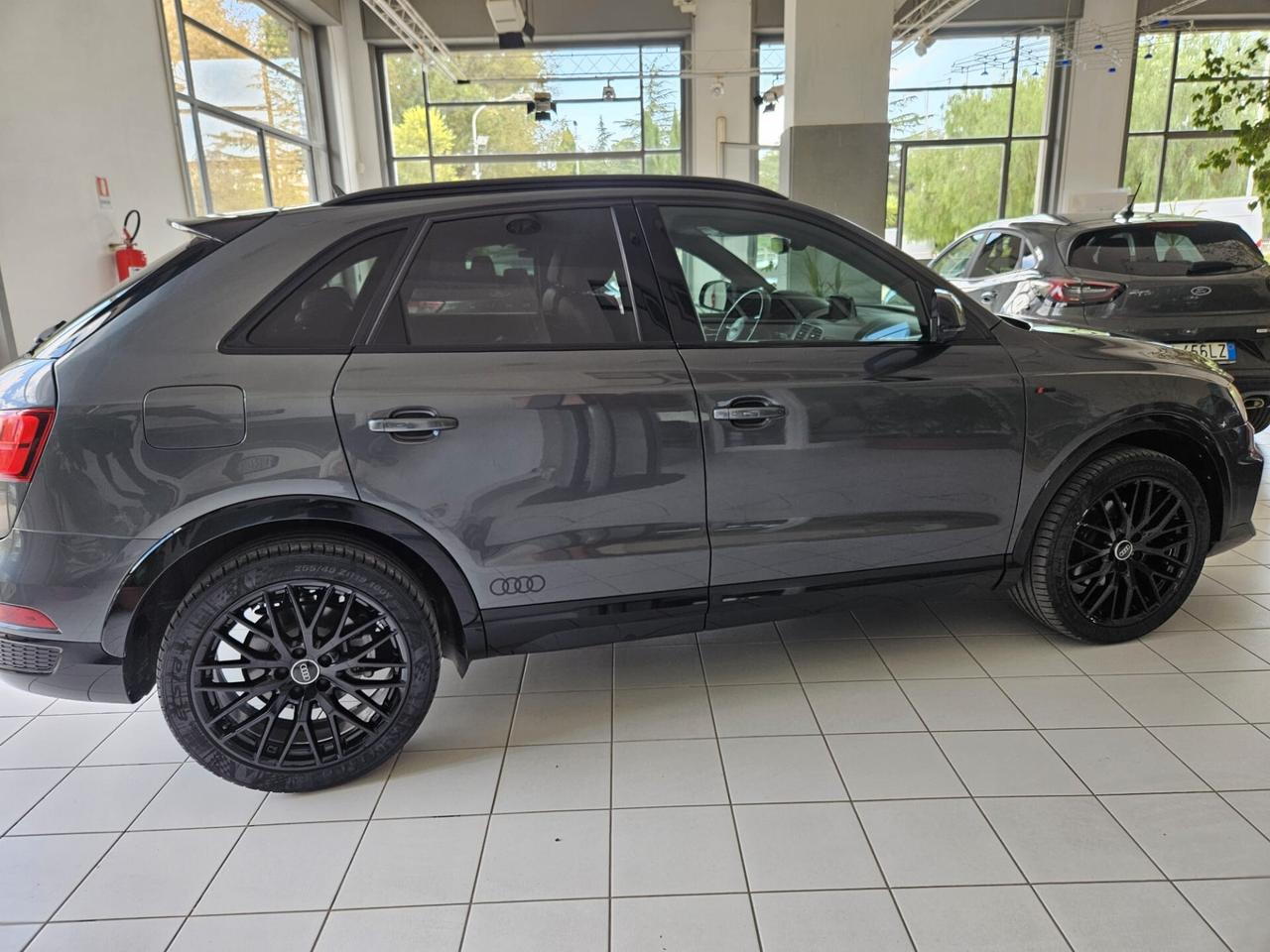 Audi Q3 2.0 TDI 184 CV S tronic quattro S-line Competition