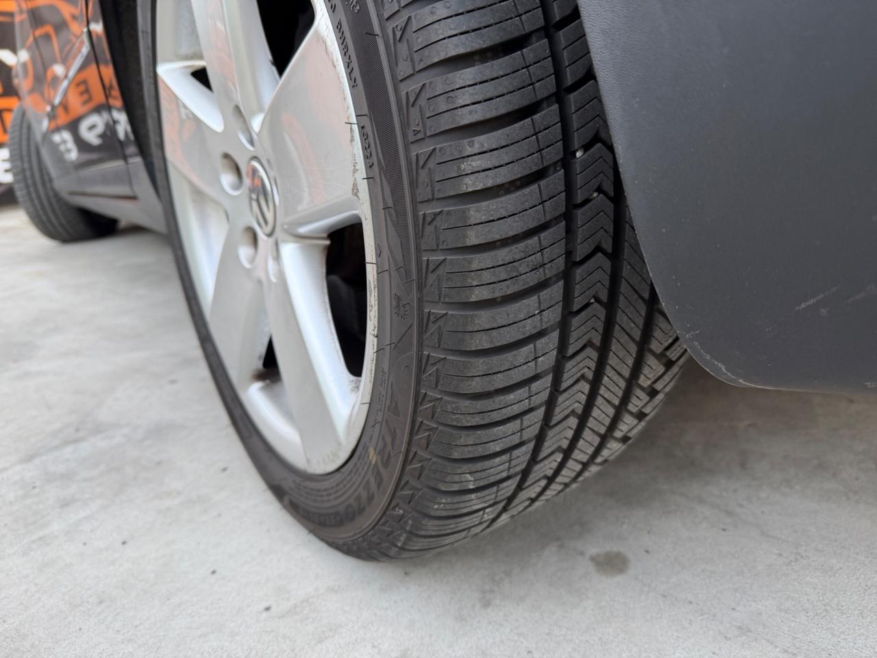 VW PASSAT 2.0TDI HIGLINE 140CV MANUALE ALCANTARA