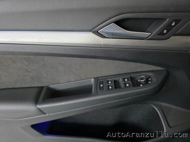 VOLKSWAGEN Golf NEW 8.5 2.0 TDI 150CV DSG Style Virtual Pro