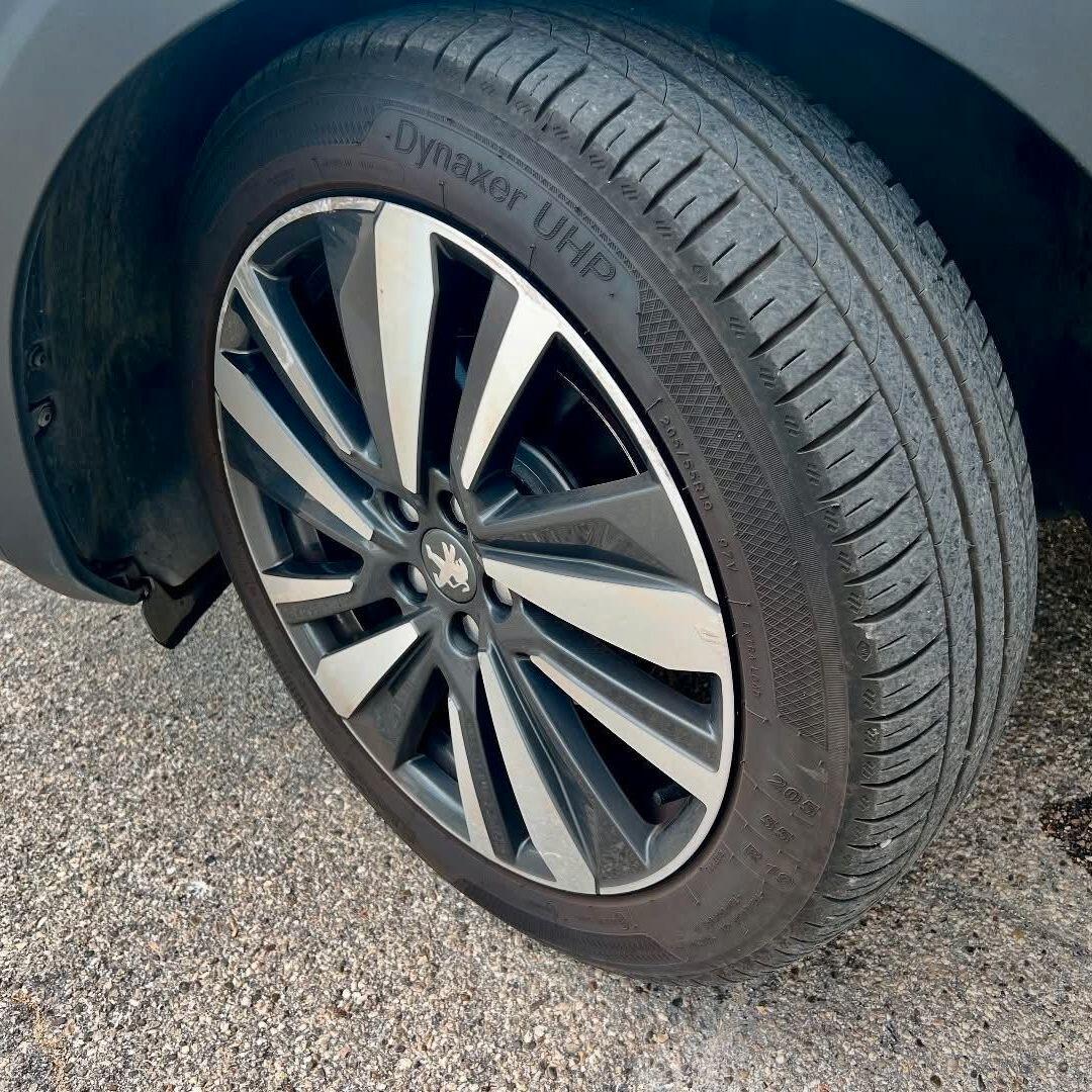 Peugeot 3008 BlueHDi 130cv **FULL**