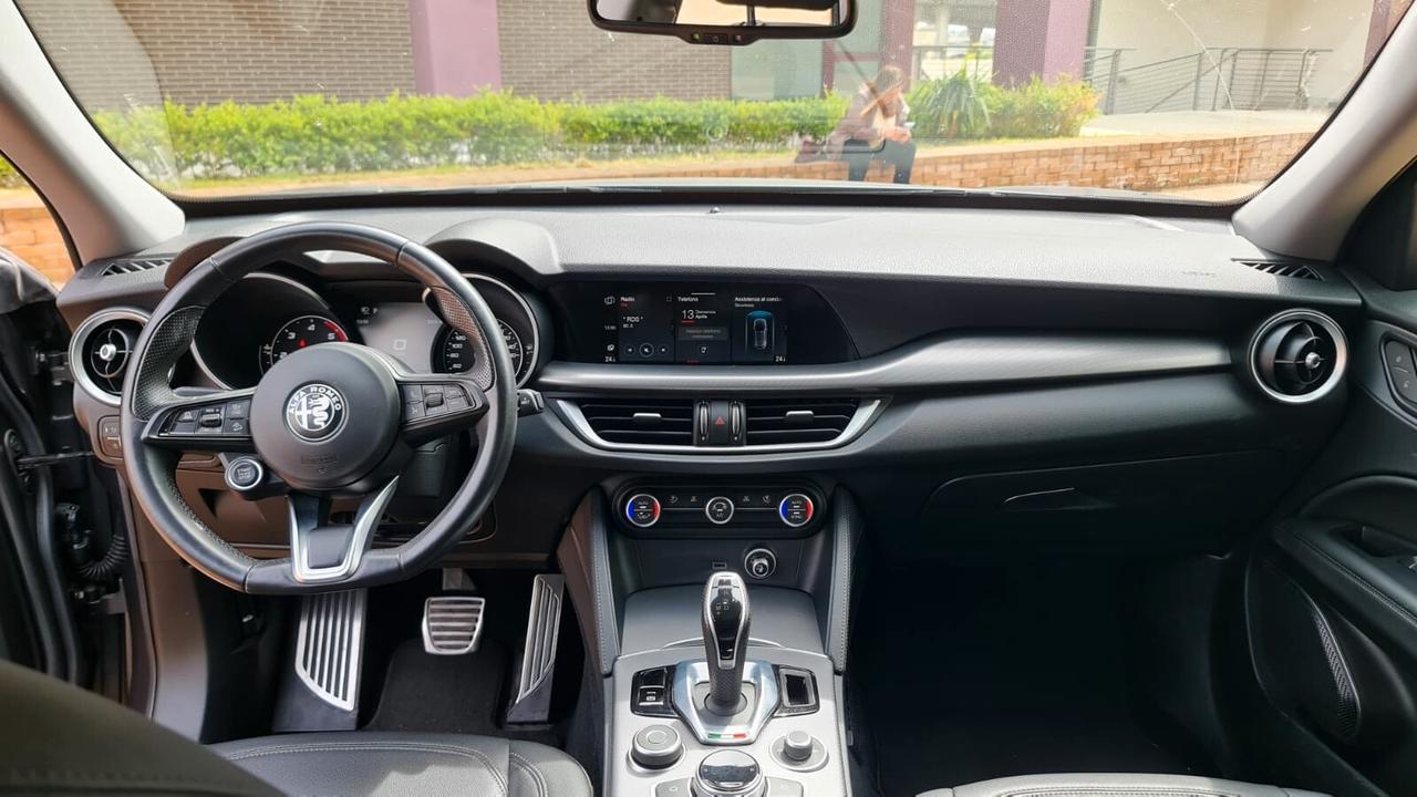 Alfa Romeo Stelvio 2.2 Turbodiesel 190 CV AT8 RWD Sprint