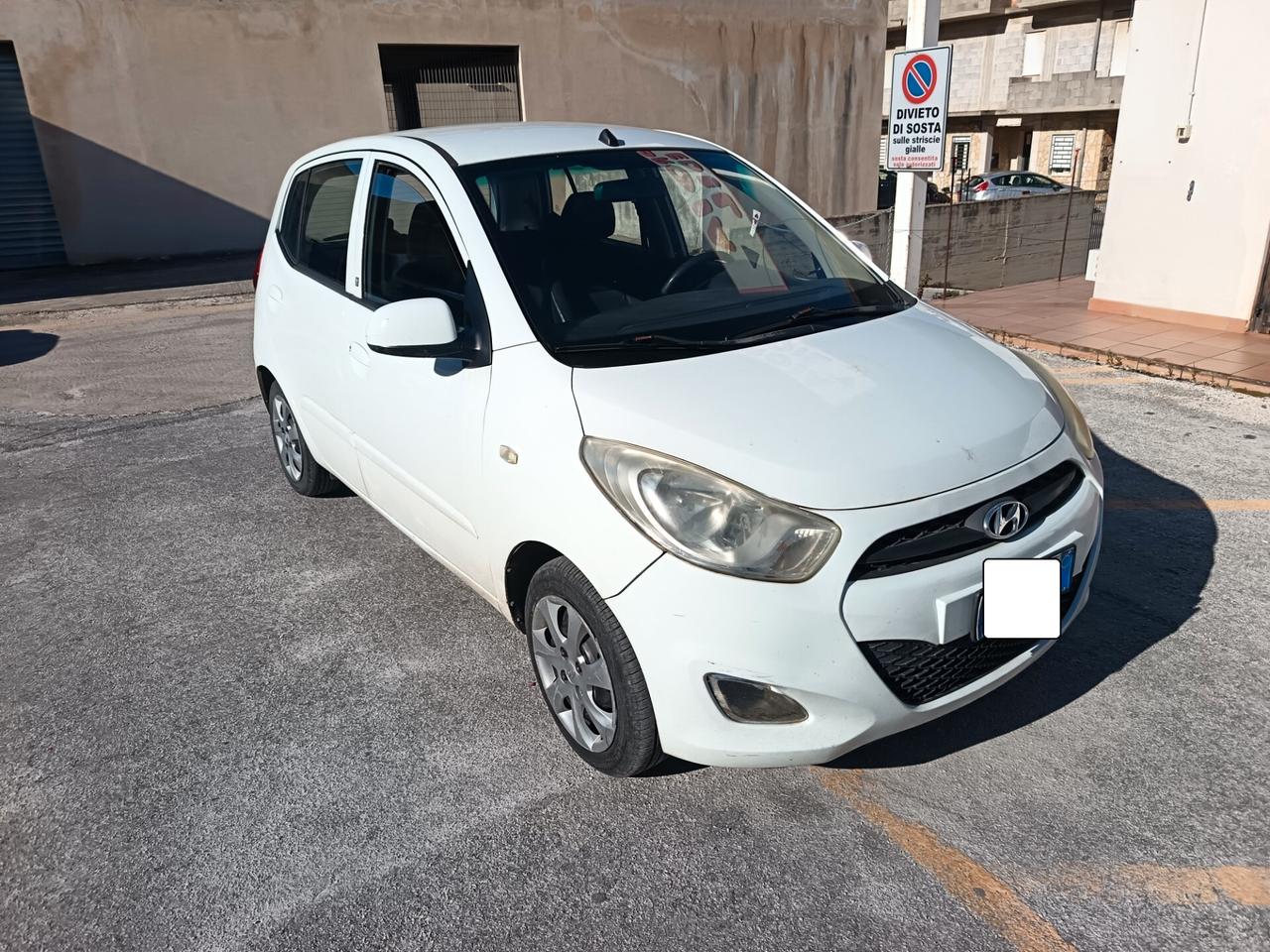 Hyundai i10 - 1.1 GPL Classic Plus SCAD. GPL 2033 OK NEOPATENTATI