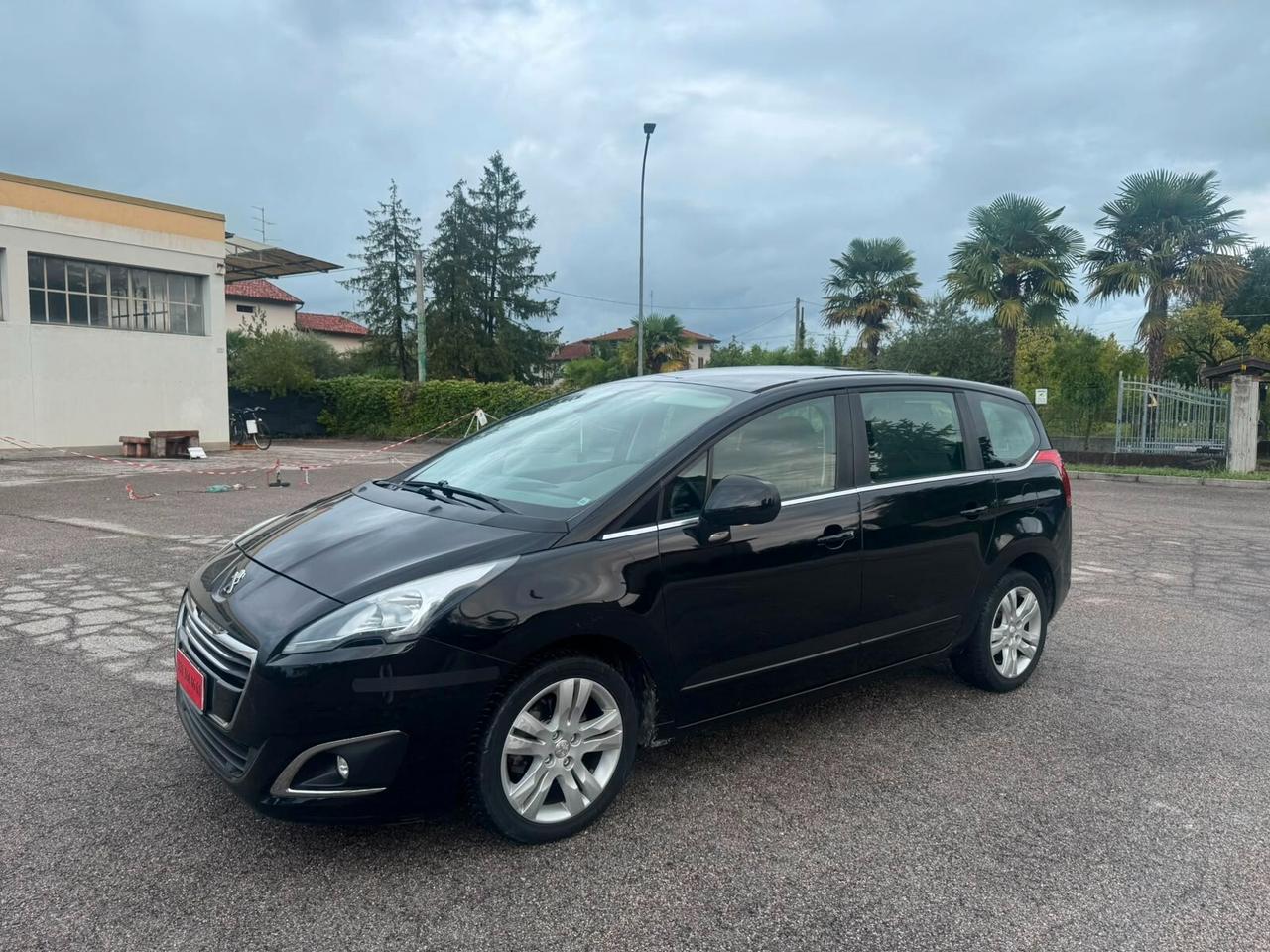 Peugeot 5008 1.6 Hdi 120 cv 7 Posti Accetto Permute