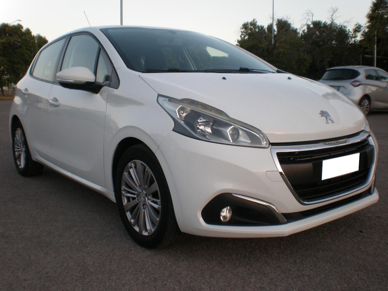 Peugeot 208 1.6 td, solo 65000 km certificati Peugeot