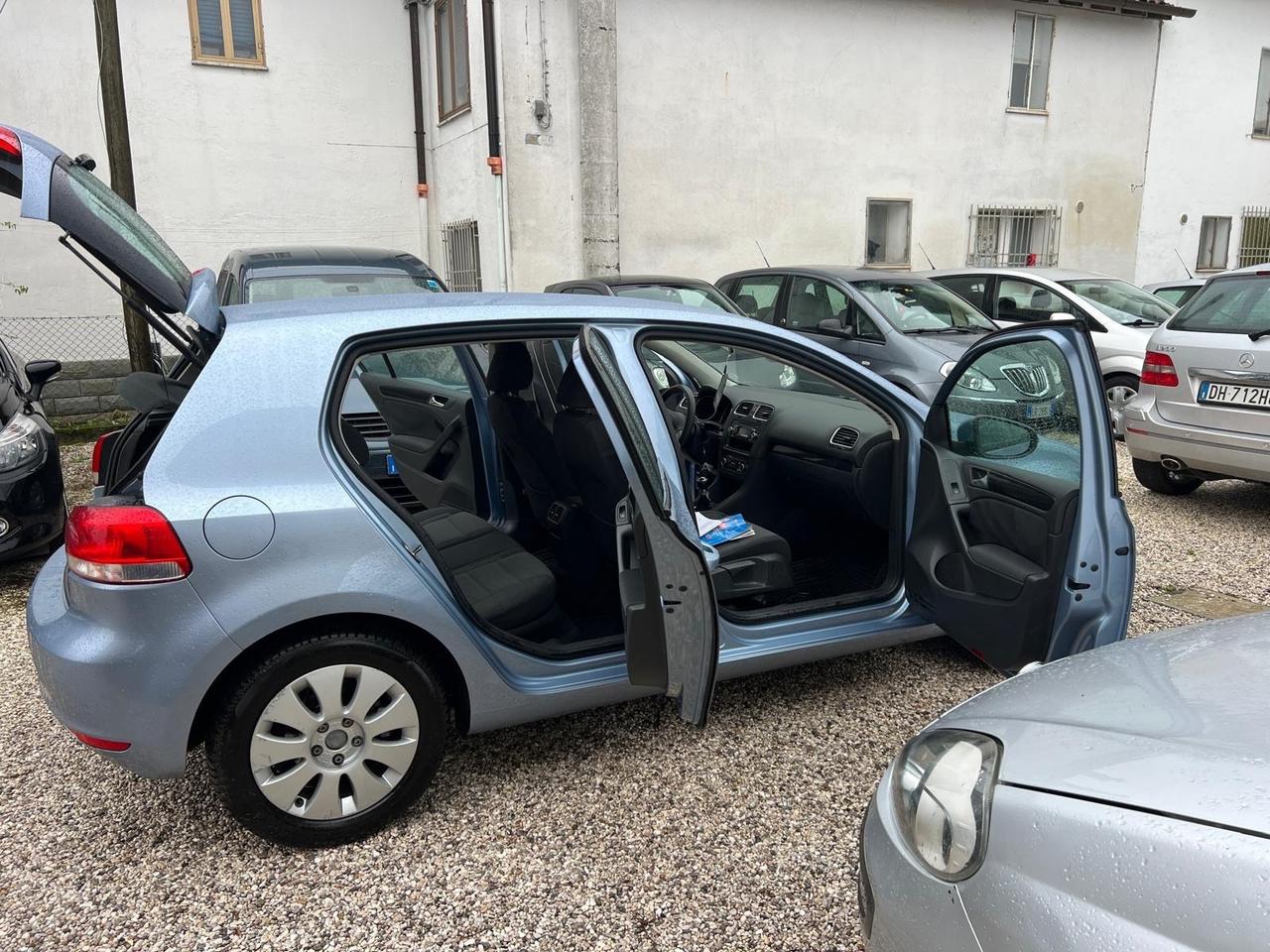 Volkswagen Golf 1.6 TDI DPF 5p. Highline