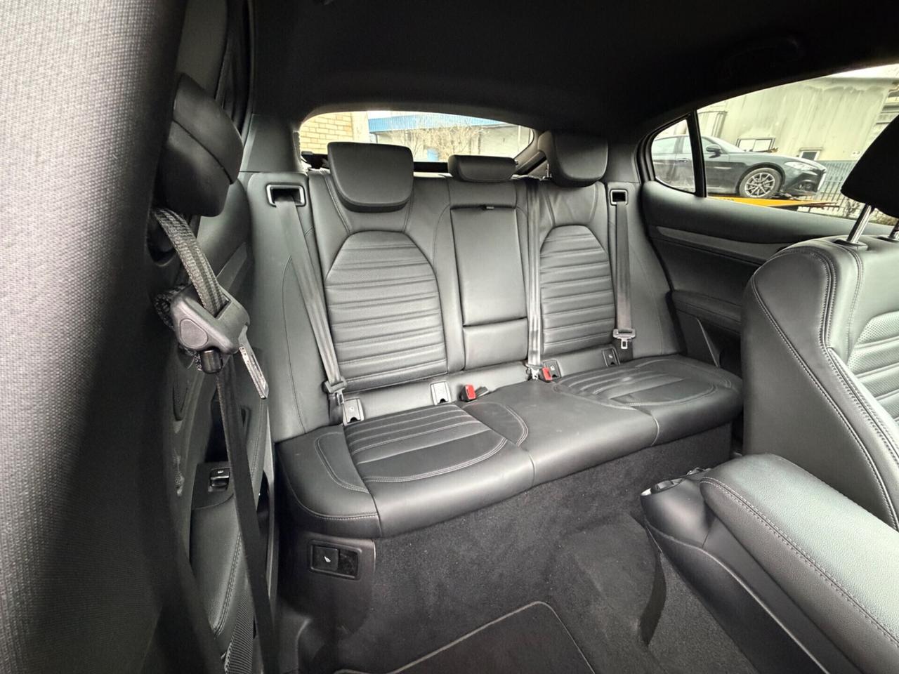 Alfa Romeo Stelvio 2.2 Turbodiesel 210 CV AT8 Q4 Veloce