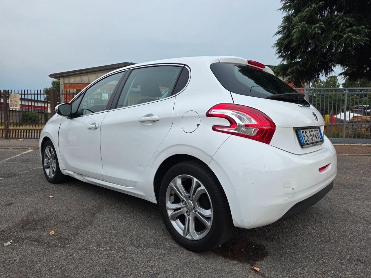 Peugeot 208 1.4 HDi 68 CV 5 porte Active