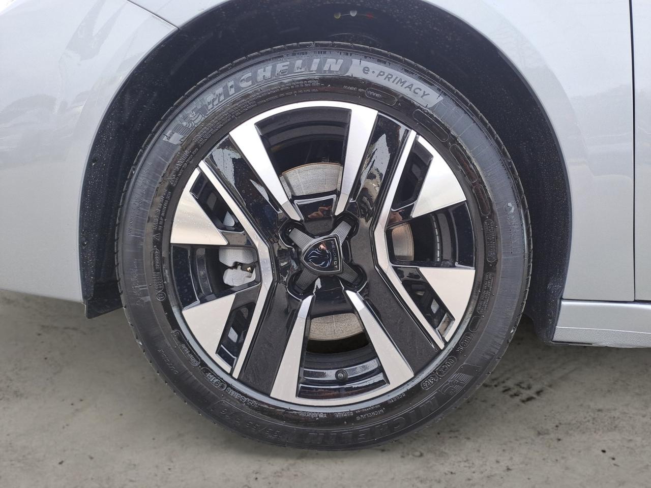 PEUGEOT 208 5P - ALLURE Hybrid 110 E-DCS6
