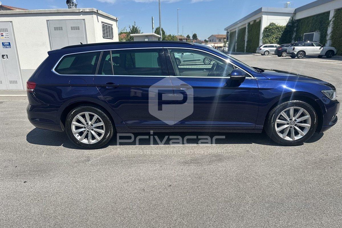 VOLKSWAGEN Passat Variant 1.6 TDI SCR DSG Business BMT