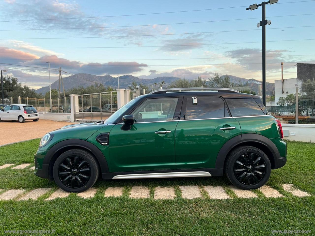 MINI Mini Cooper D Essential Countryman