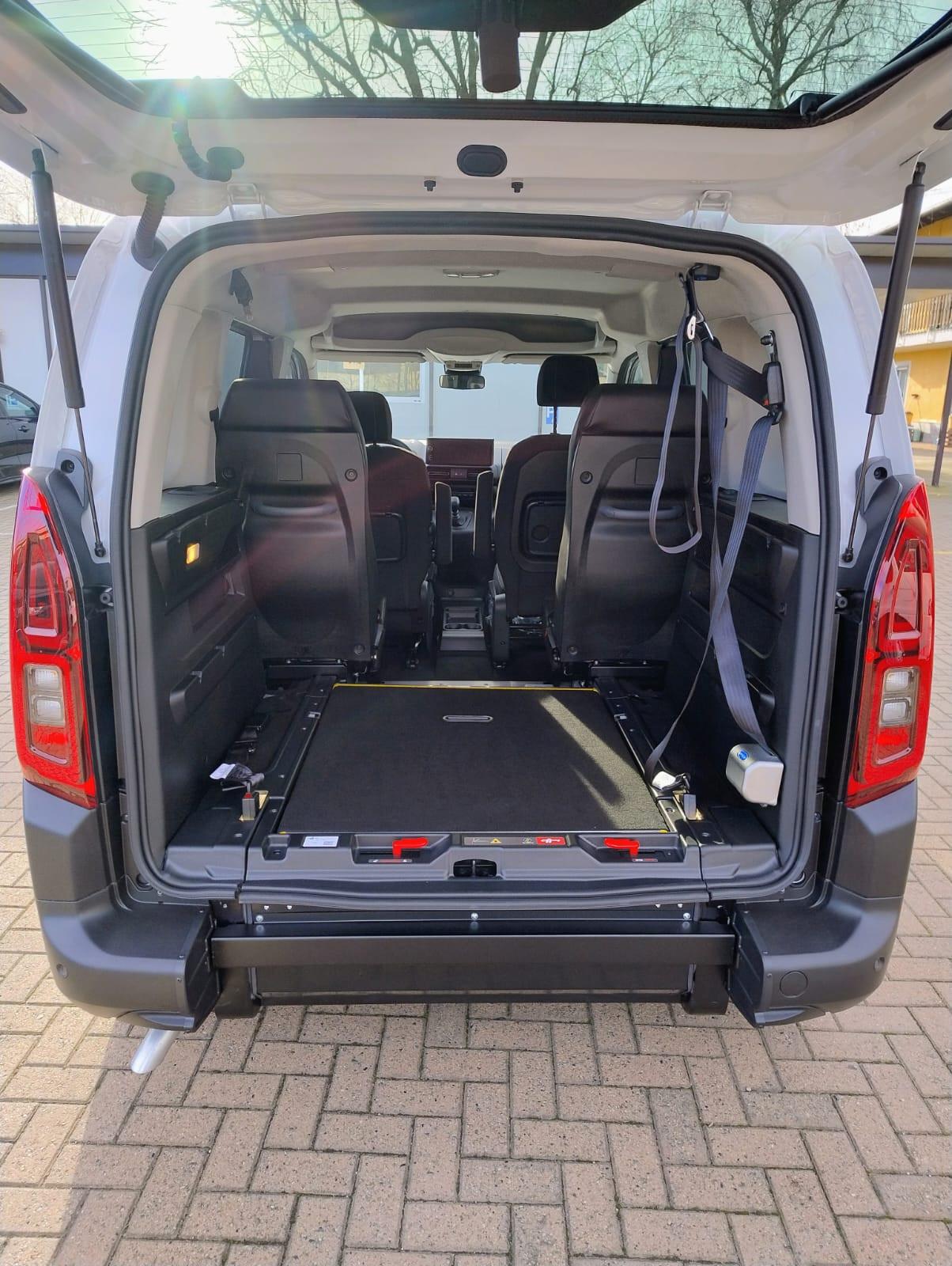 Fiat Doblo Trasporto Persone disabili Pronta Consegna