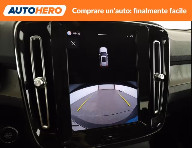 VOLVO XC40 B4 AWD automatico Plus Dark