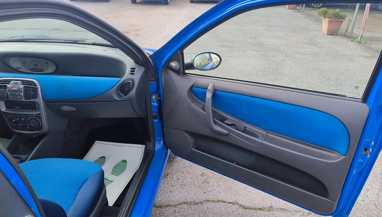 Lancia Y 1.2i Elefantino Blu