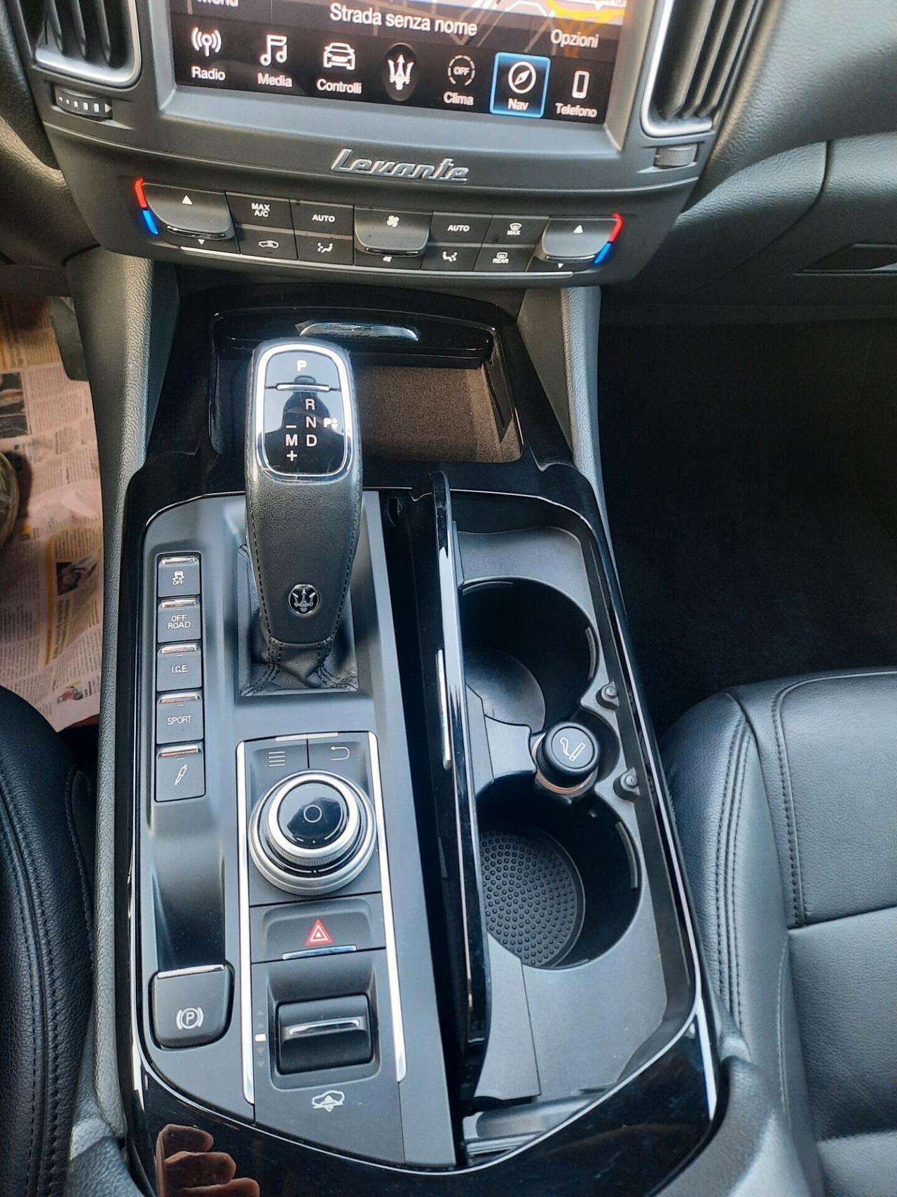 Maserati Levante V6 Diesel Q4 AWD Granlusso IVA DETRAIBILE