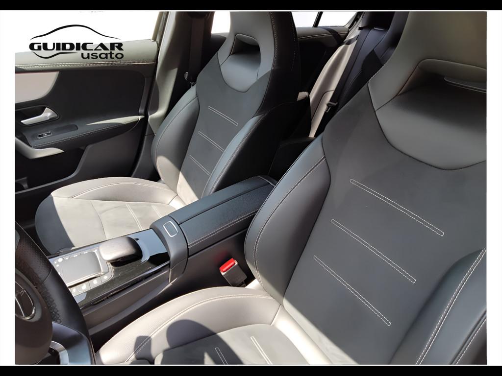 Mercedes-Benz Classe A - W177 2018 - A 180 d Premium Night edition auto