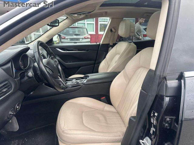 MASERATI Levante Levante 3.0 V6 250cv auto - FG551TC