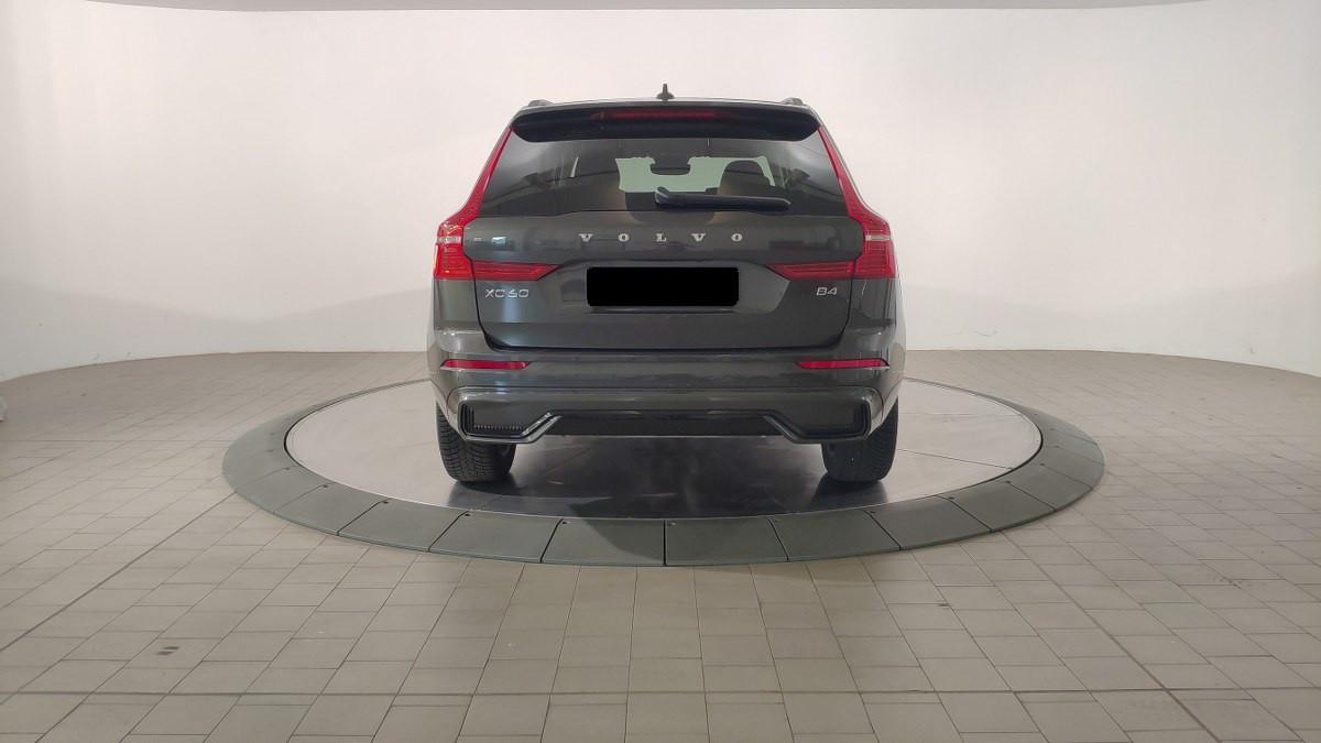 VOLVO Xc60 B4 Mild Hybrid Automatico Plus Dark