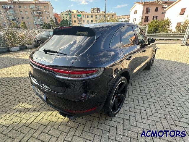 PORSCHE Macan 2.0