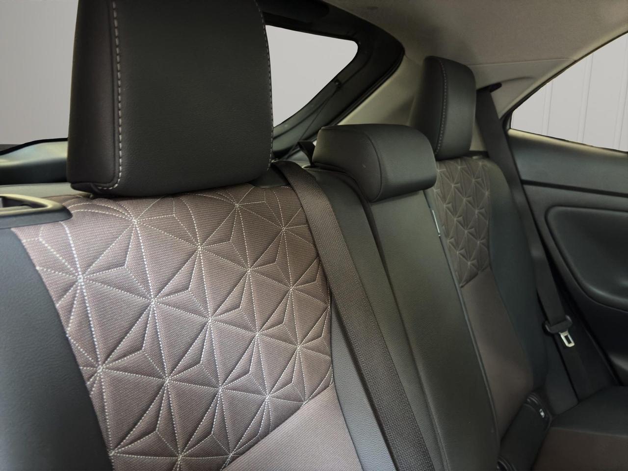 Toyota Yaris Cross 1.5h Lounge fwd 116cv e-cvt