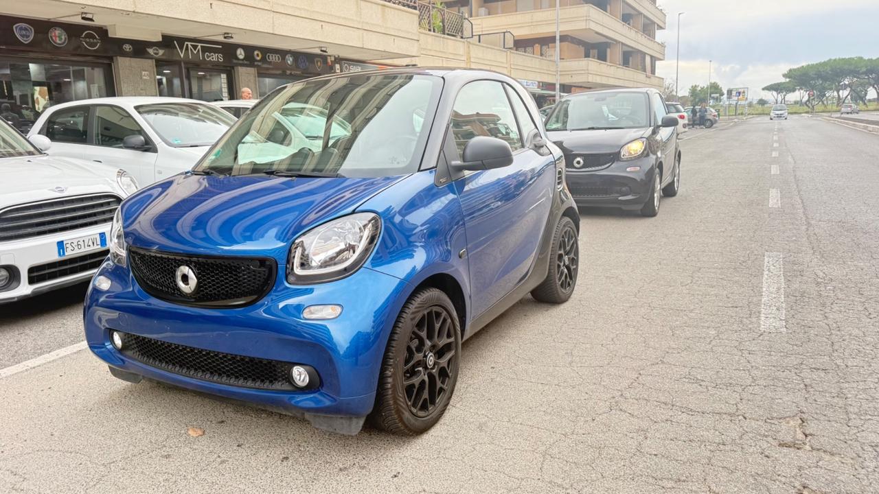 Smart ForTwo 70 1.0 Passion LED PANORAMA PACK SPORT PDC CERCHI 16